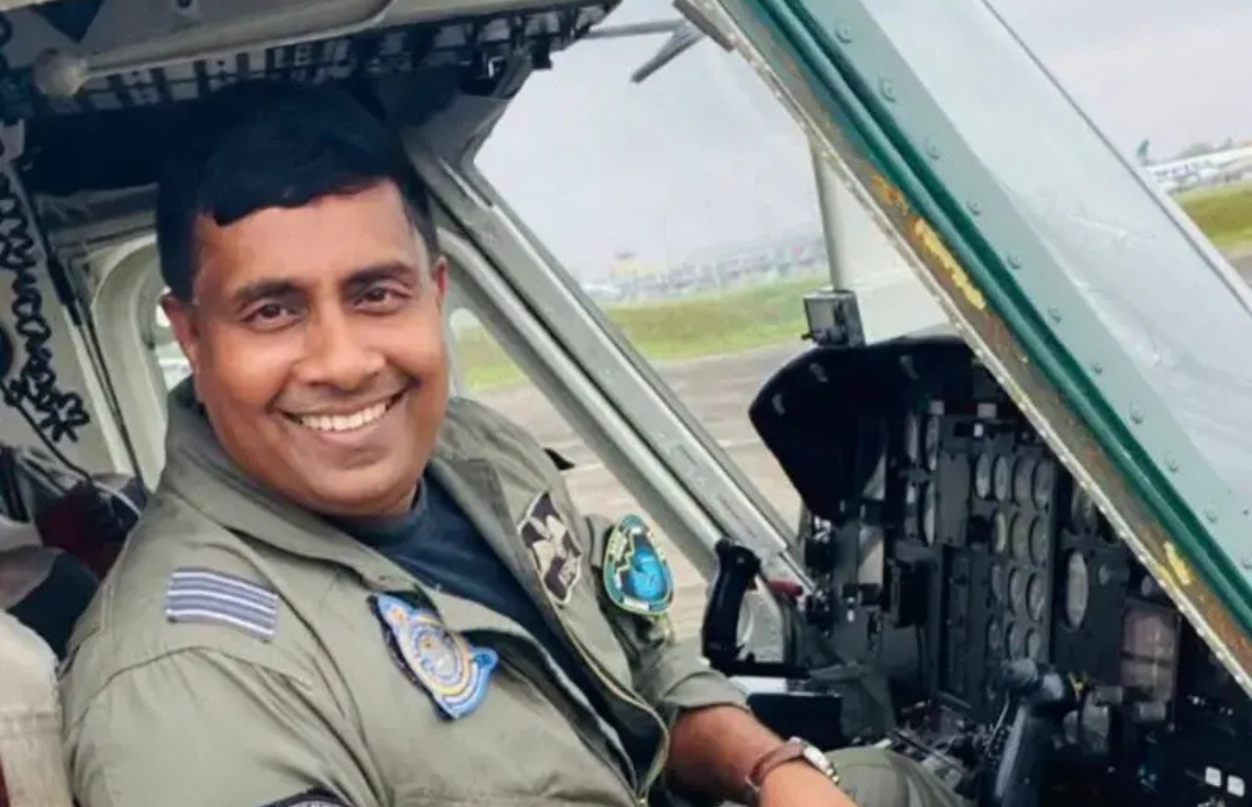 ލަންކާގައި އެހީގެ މަސައްކަތުގައި އުޅެނިކޮށް އެއާރ ފޯސްގެ ހެލިކޮޕްޓަރެއް ވެއްޓި ޕައިލެޓު މަރުވެއްޖެ