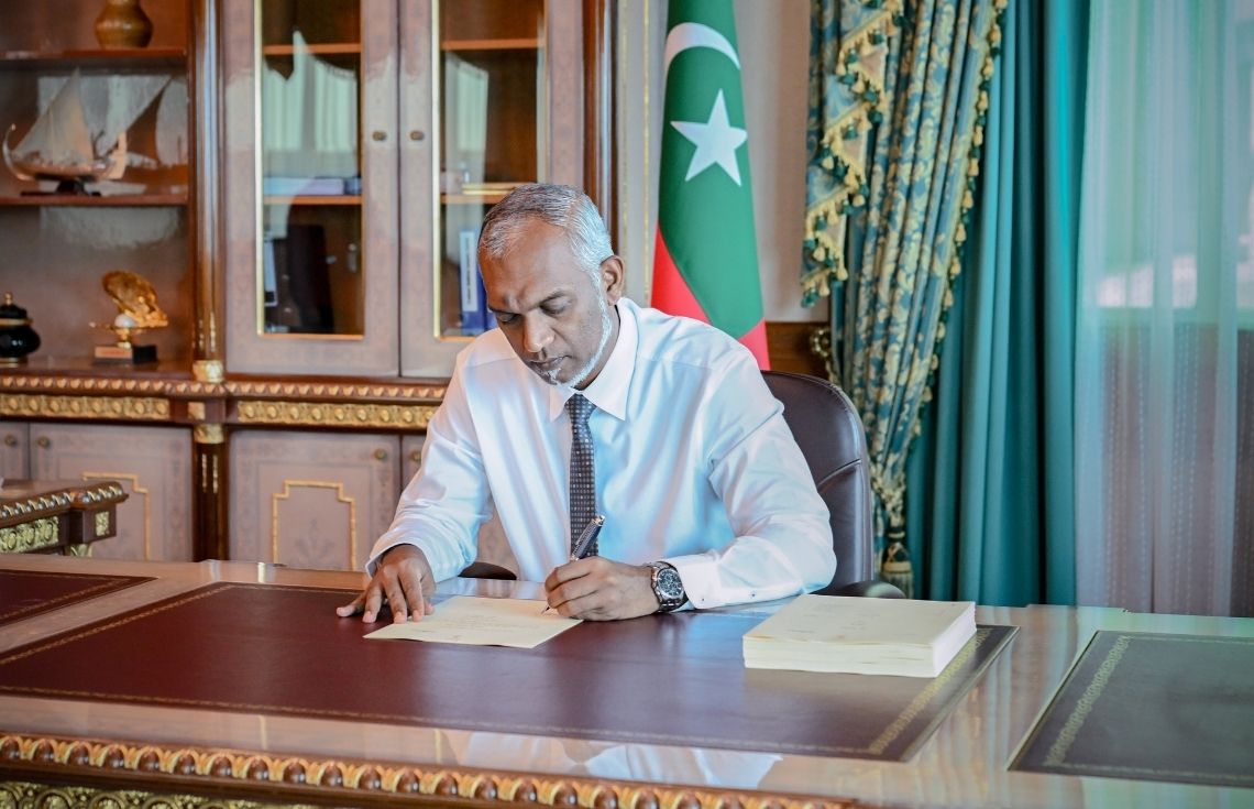 ލޯކަލް ކައުންސިލްތަކުގެ އިންތިޚާބުގެ ޤާނޫނަށް ގެންނެވި އިޞްލާޙު ރައީސް ތަސްދީޤުކުރައްވައިފި