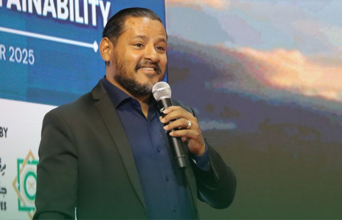 ޖިންސީ ގޯނާގެ މައްސަލައިގައި ސުވާލުކުރުމަށް، ސަނީ ޢުމަރު ފުލުހަށް ޙާޒިރުކޮށްފި