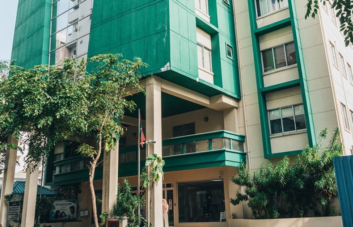 މަޝްރޫޢުތަކާއި މުސާރަ ހަމަހަމަކުރުމުގެ ސިޔާސަތާއެކުވެސް އާމްދަނީ އިތުރުވެ، ޑެފިސިޓް ކުޑަވެއްޖެ: މާލީ ވުޒާރާ