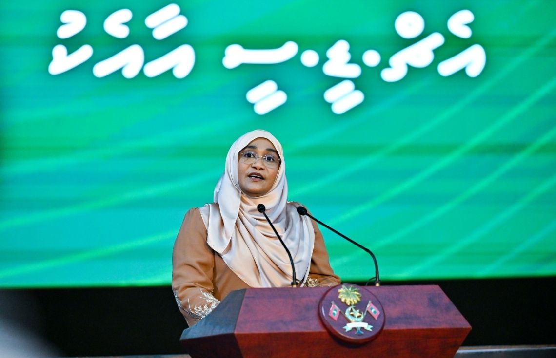 ޤައުމަށް ގެނެވޭ އިޞްލާޙީ ފިޔަވަޅުތަކުގެ މަތީގައި ކުރިއަށްދިއުމުގައި އެންމެން ގުޅިގެން މަސައްކަތްކުރުން މުހިންމު: ފަސްޓް ލޭޑީ