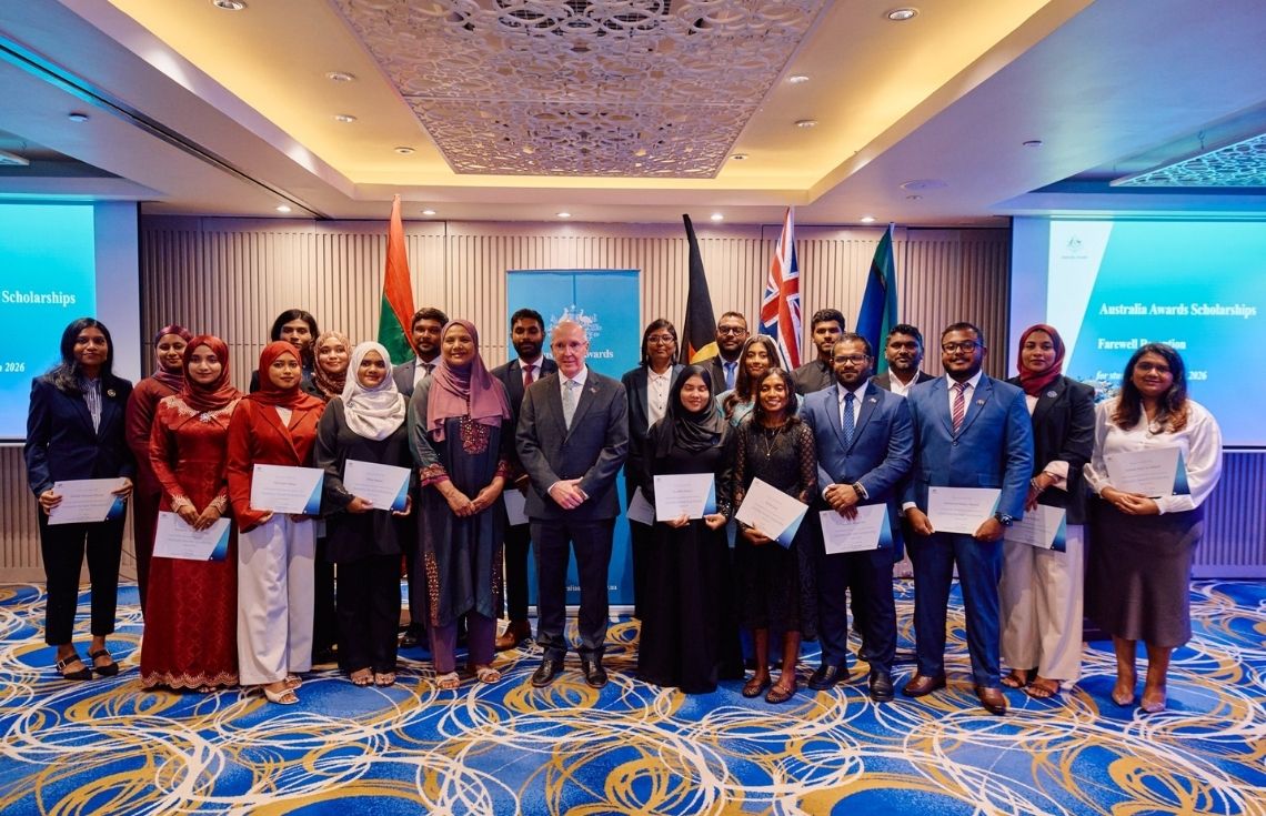 އޮސްޓްރޭލިއާ އެވޯޑްސް ސްކޮލާޝިޕް 20 ދަރިވަރަކަށް