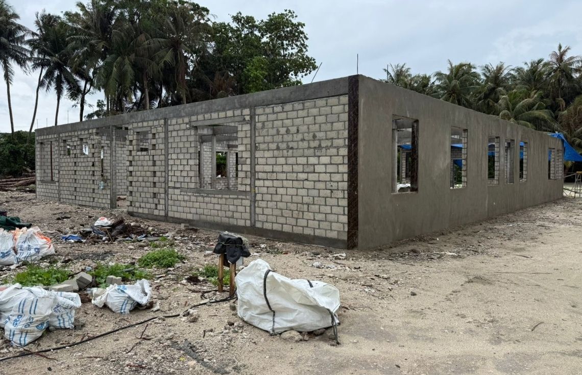 55 ކައުންސިލްގެ މަސައްކަތްތައް ޖޫންމަހުގެ ނިޔަލަށް ނިންމައި، ތަޅުދަނޑި ހަވާލުކުރެވޭނެ: ވަޒީރު އާދަމް ޝަރީފް