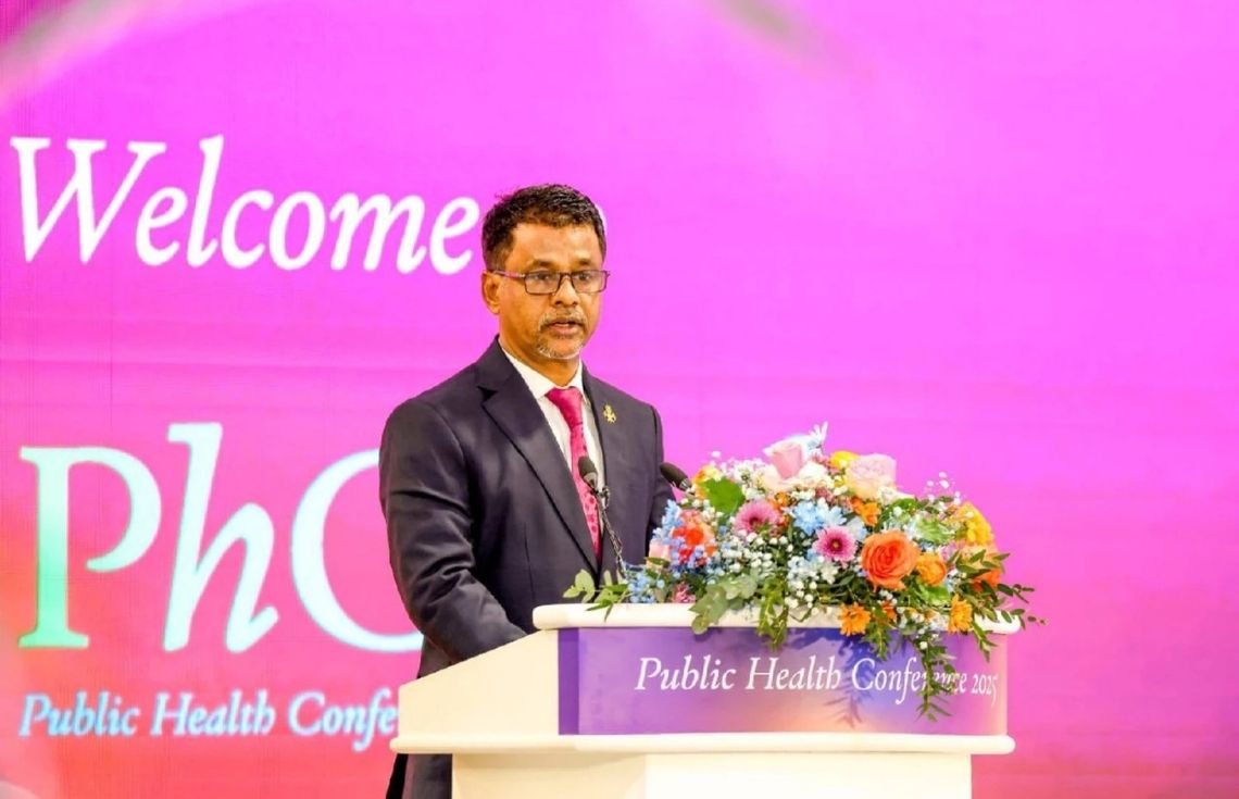 ބިދޭސީންގެ ޞިއްޙީ ކަންކަމަށް ޙައްލު ނުހޯދޭނަމަ ނުރައްކާތެރި ޙާލަތަކާ ކުރިމަތިލާންޖެހިދާނެ: ވަޒީރު ނާޘިމް