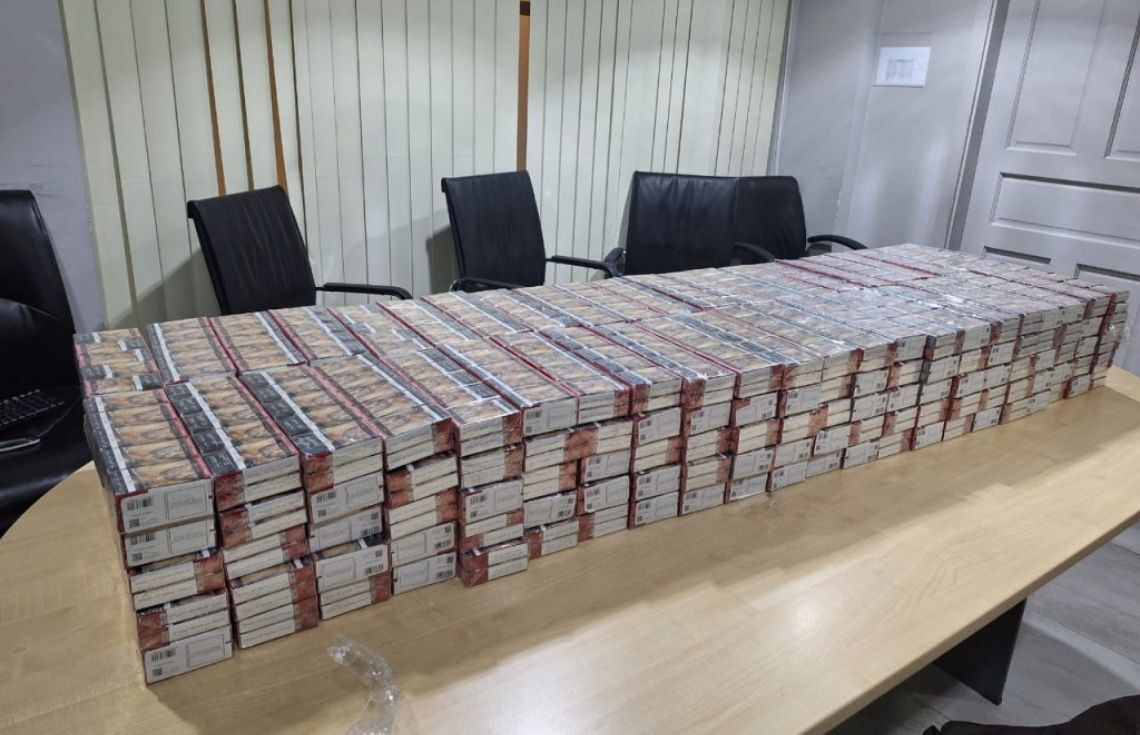 ފުލުހުންގެ ބެލުމުގެ ދަށުގައި ހުރި ސިނގިރޭޓް ވަގަށް ނެގި މައްސަލާގައި، މަތީ މަޤާމެއްގައި ހުރި ފުލުހަކު ހައްޔަރަށް!