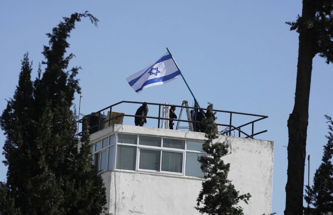 ޤުދުސްގައި ހުންނަ އ.ދ ގެ މައި އޮފީހަށް އިސްރާއީލް ސިފައިން ވަދެގަނެ، ދިދަ ބަދަލުކޮށްފި!