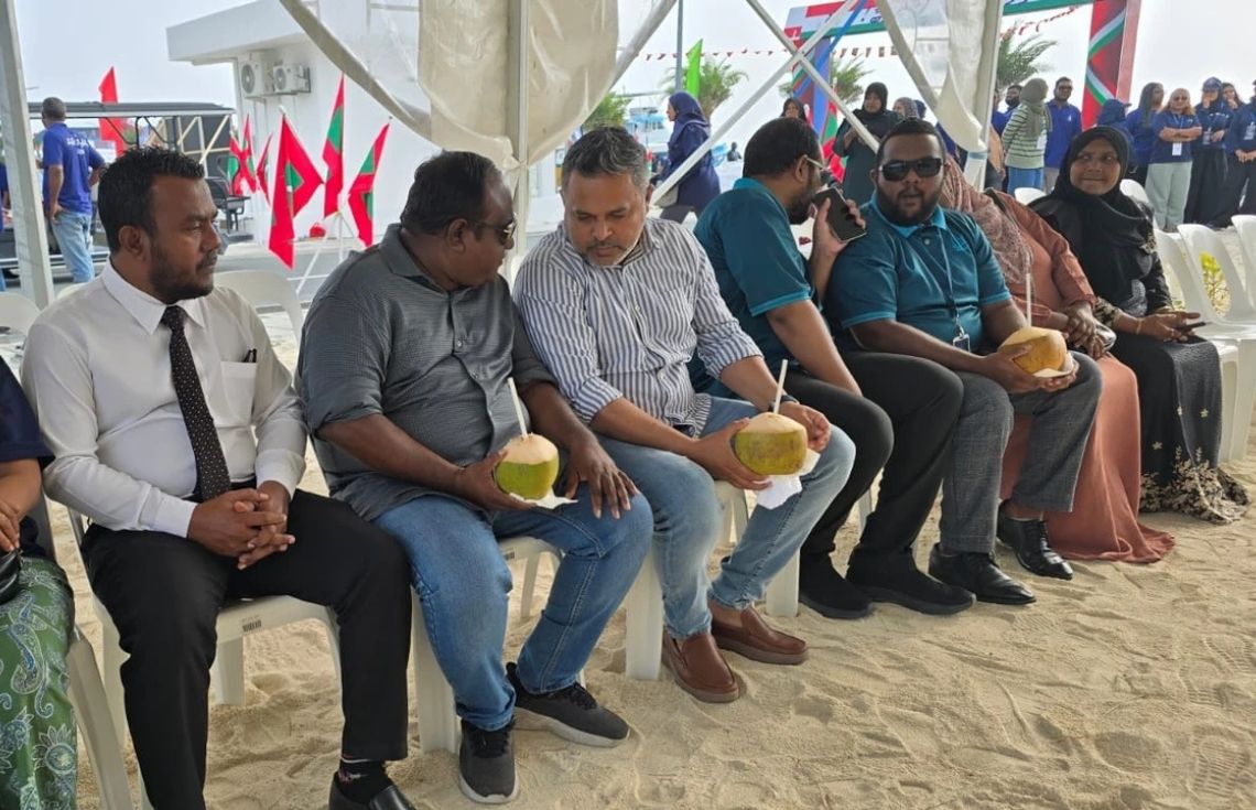 މިއަހަރުގެ މަސްވެރިންގެ ދުވަސް ފާހަގަކުރުމަށް ވަޒީރު ޝިޔާމް ދުވާފަރަށް!