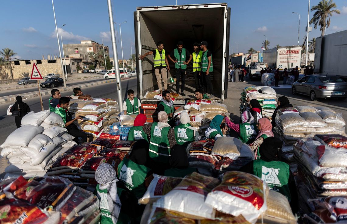 ޣައްޒާއަށް އެހީ ފޯރުކޮށްދިނުމަށް އިޒްރޭލުން އެލެންބީ ބްރިޖް އަލުން ހުޅުވައިފި