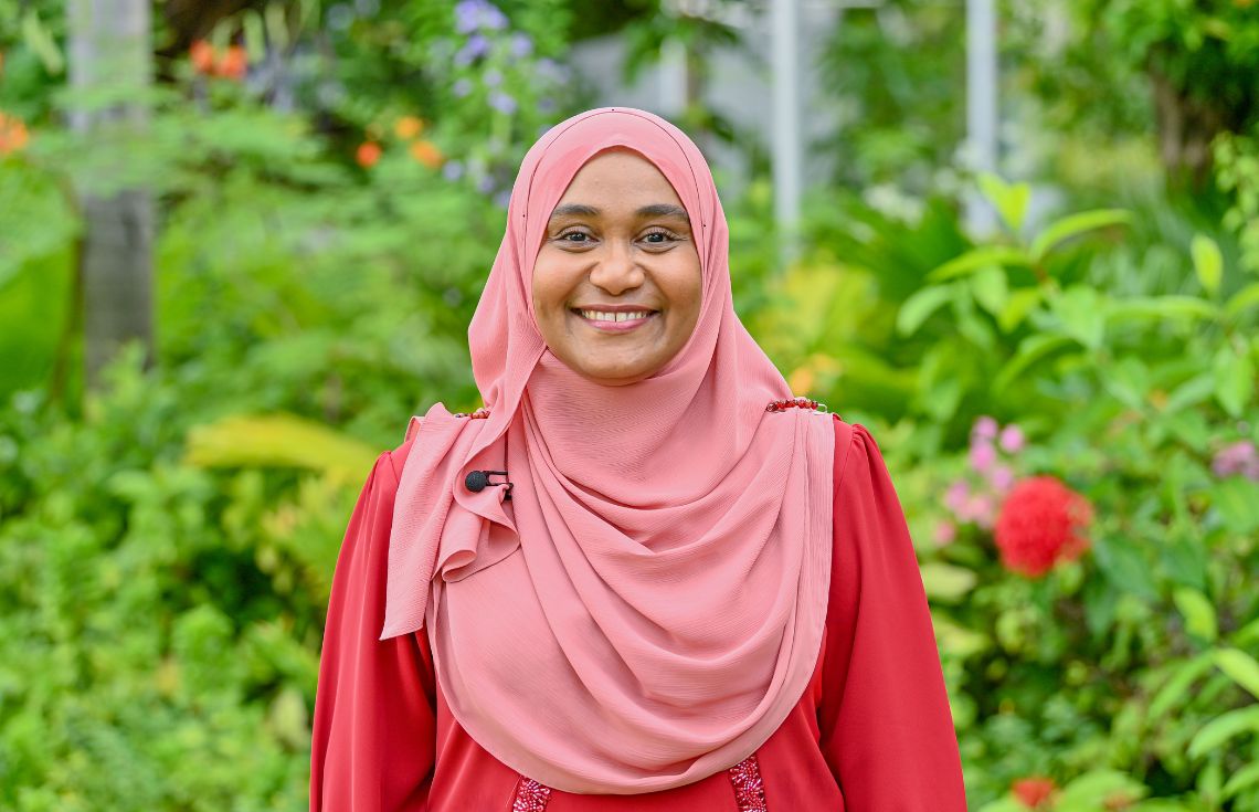 މަސްވެރީންގެ ދުވަހުގެ މުނާސަބަތުގައި ރައީސުލްޖުމްހޫރިއްޔާގެ އަނބިކަނބަލުން ތަހުނިޔާ ފޮނުއްވައިފި