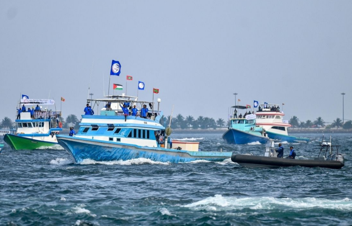 މަސްވެރިންގެ އިހުތިޖާޖުގައި ބައިވެރިވި ފަރާތްތަކުން ފުލުހުންނަށް ކިޔަމަން ނުވުމުން ބަޔަކު ހައްޔަރުކޮށްފި