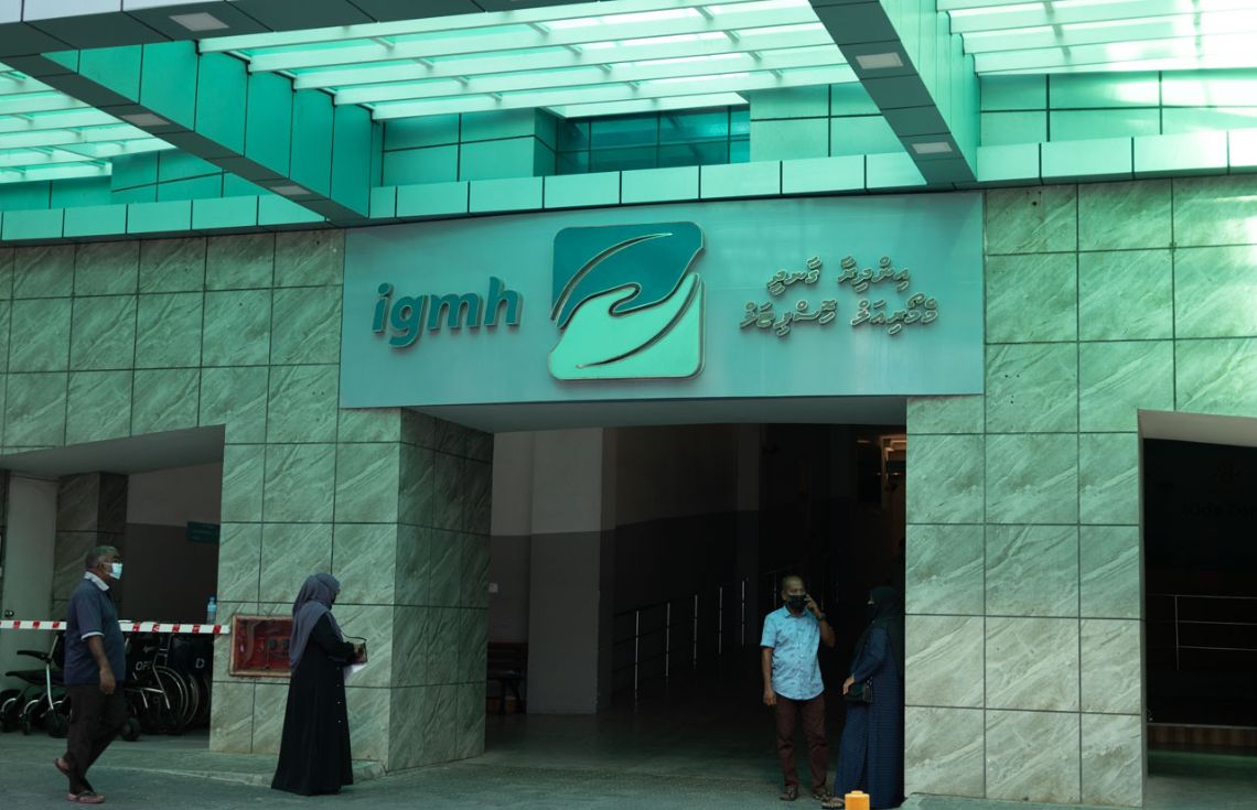 ފުއްޕާމެޔަށް ޑީސަލް އެޅުނު ވެމްކޯ މުވައްޒަފު އަދިވެސް އޮތީ ވެންޓިލޭޓަރުގައި