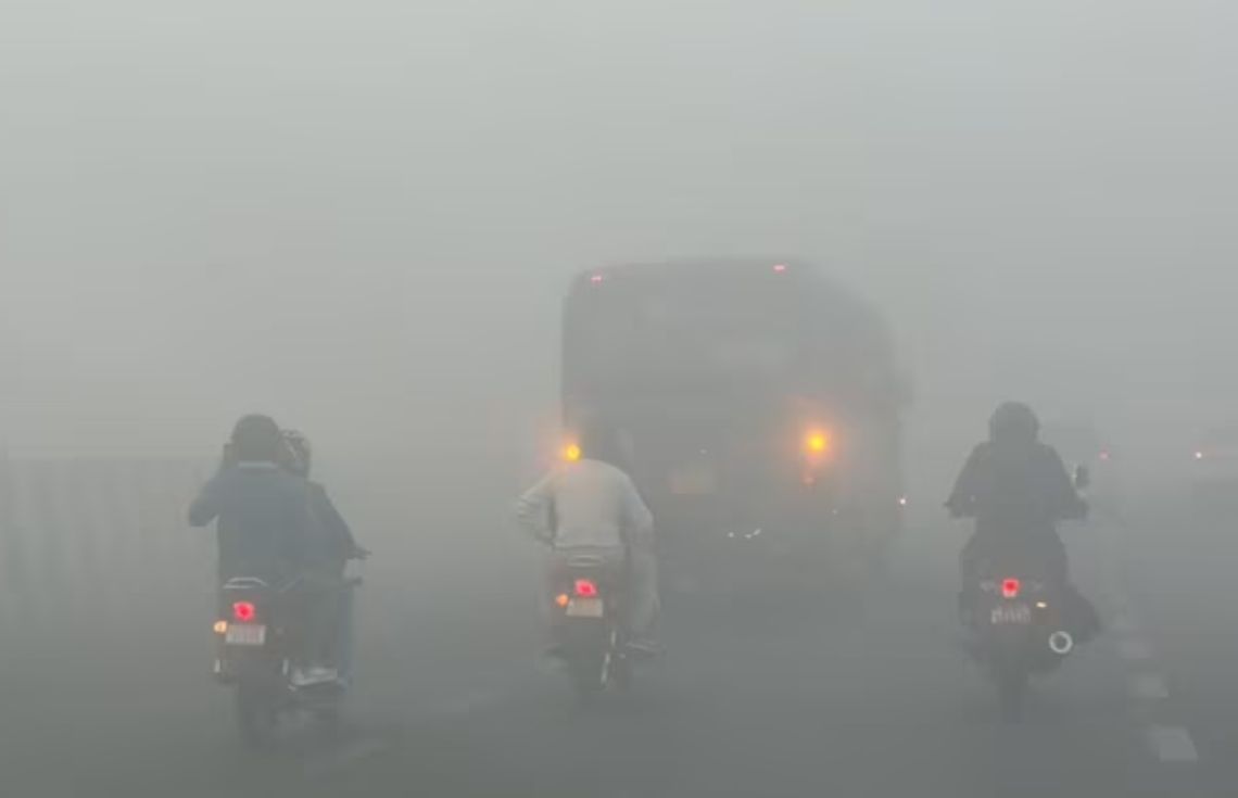 ދިއްލީގެ ވައި ނުރައްކާތެރި މިންވަރަށް ތަޣައްޔަރުވެ، މަދަރުސާތަކުގެ ކިޔެވުން އޮންލައިން