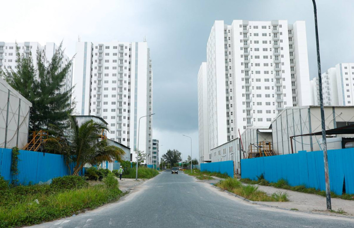 4000 ފުލެޓުތަކުގެ ޑައުންޕޭމަންޓުތަކަށް ލުޔެއް ދެވޭނެތޯ ސަރުކާރުން ބަލަނީ