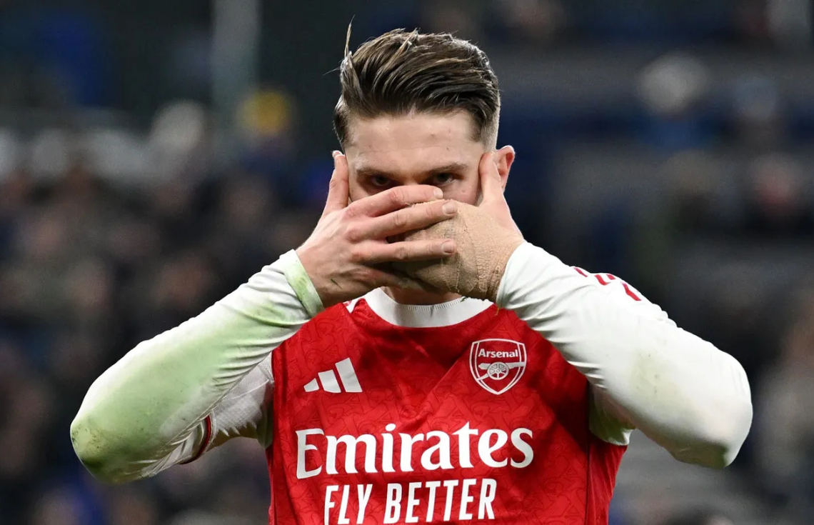 އިނގިރޭސި ލީގު: އެވަޓަން ބަލިކޮށް، ގެއްލުނު ލީޑު އާސެނަލްއިން އަނބުރާ ހޯދައިފި