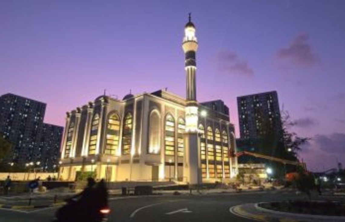 ހުޅުމާލެ ދެވަނަ ފިޔަވަހީގައި އިމާރާތްކޮށްފައިވާ "މަސްޖިދުލް އީމާން" ހުކުރު ދުވަހު ހުޅުވަނީ