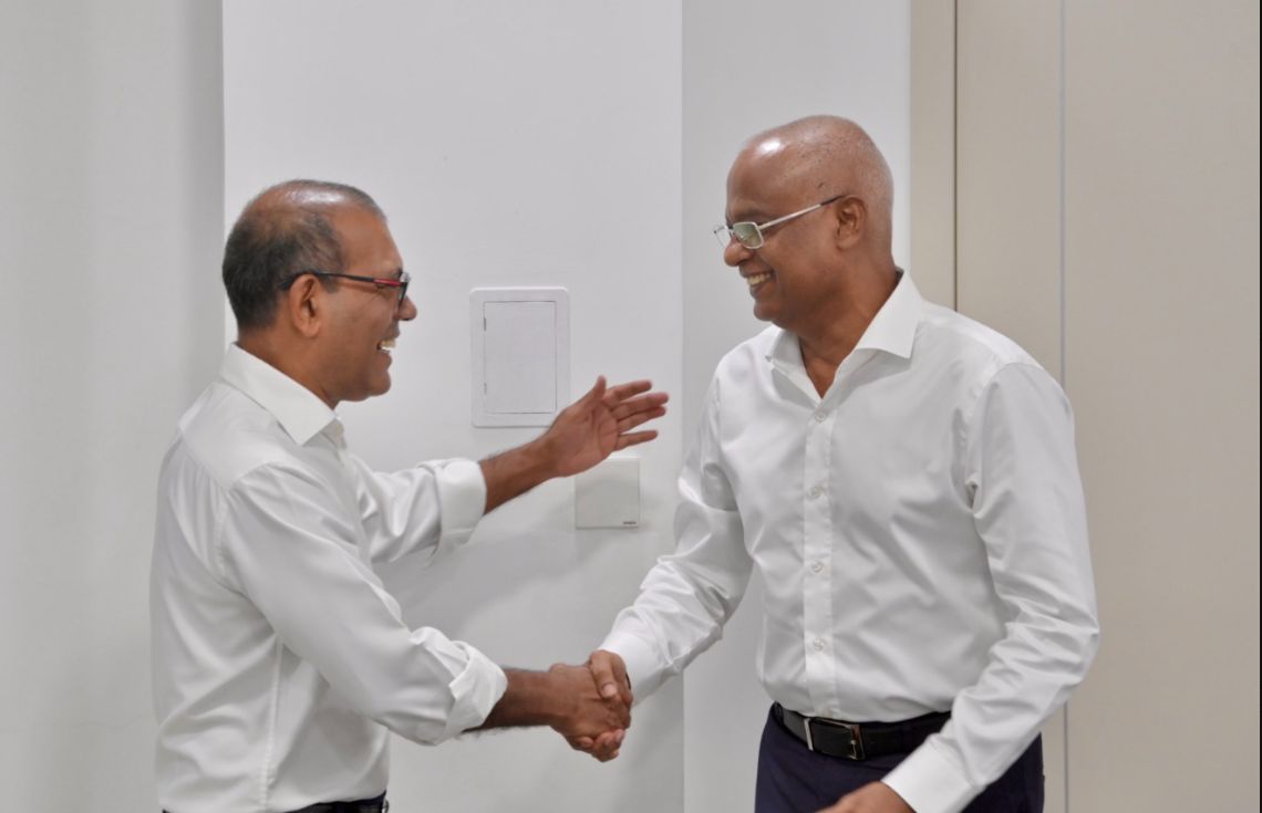 އެމްޑީޕީގެ ހިޔާލު ތަފާތުވުންތަކަށް ހައްލެއް ހޯދުމަށް ކުރީގެ ރައީސުންކަމަށްވާ ސޯލިހާއި ނަޝީދު ބައްދަލުކުރައްވައިފި!