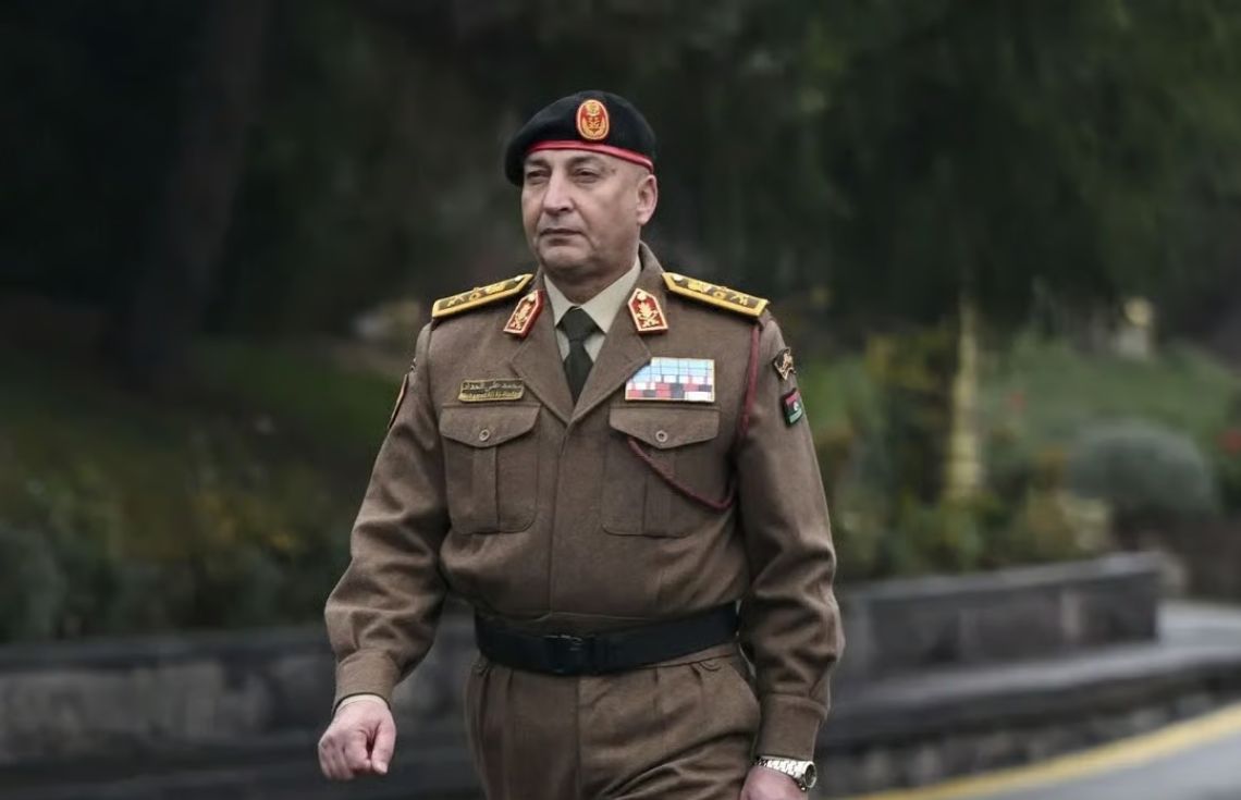 މަތިންދާބޯޓެއް ވެއްޓި، ލީބިޔާގެ ޗީފް އޮފް ސްޓާފް އަވަހާރަވެއްޖެ