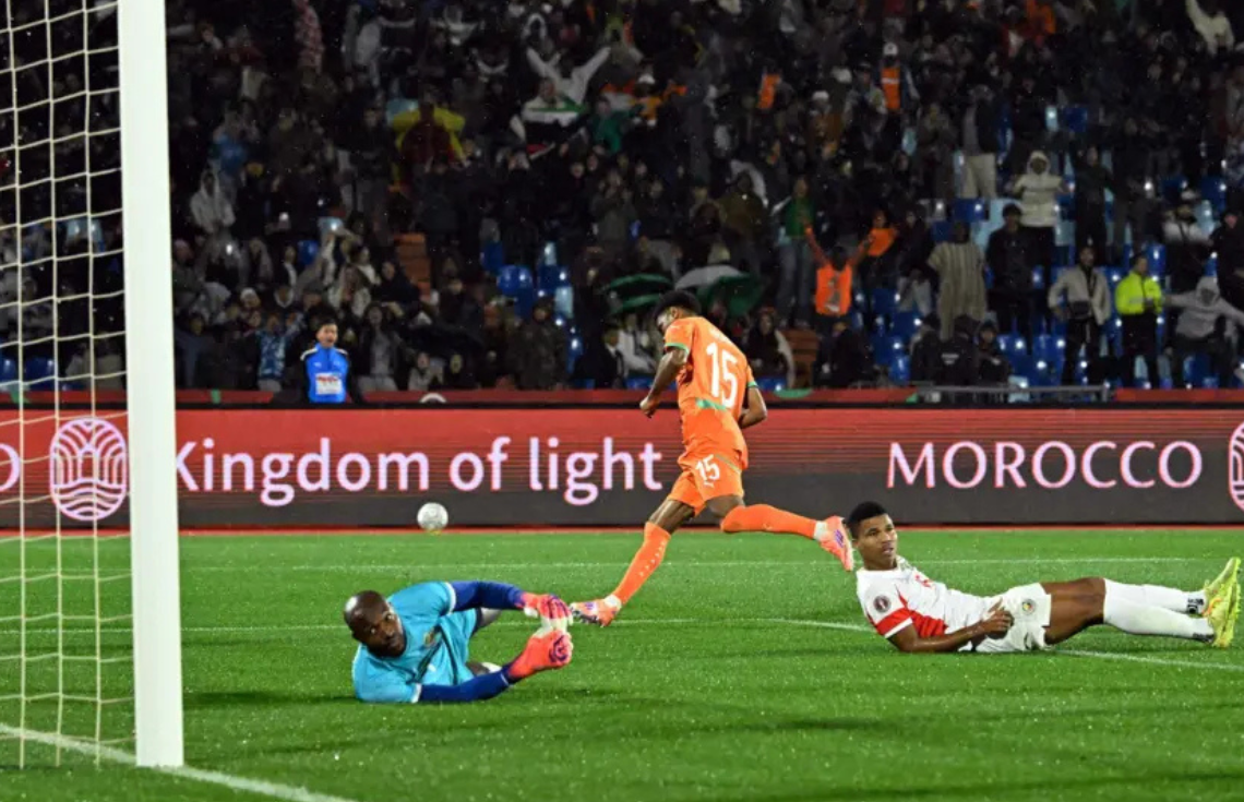 އެފްކޮން: އަމަދުގެ ގޯލުން ޗެމްޕިއަން އައިވޮރީ ކޯސްޓު ފުރަތަމަ މެޗު ކާމިޔާބުކޮށްފި