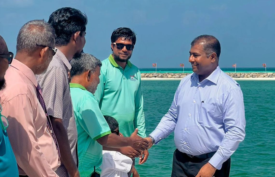 ދިވެހީންގެ އެއްބައިވަންތަކަމުގެ ދުވަސް ފާހަގަކުރުމަށް ވަޒީރު ތުޅާދޫއަށް ވަޑައިގެންފި