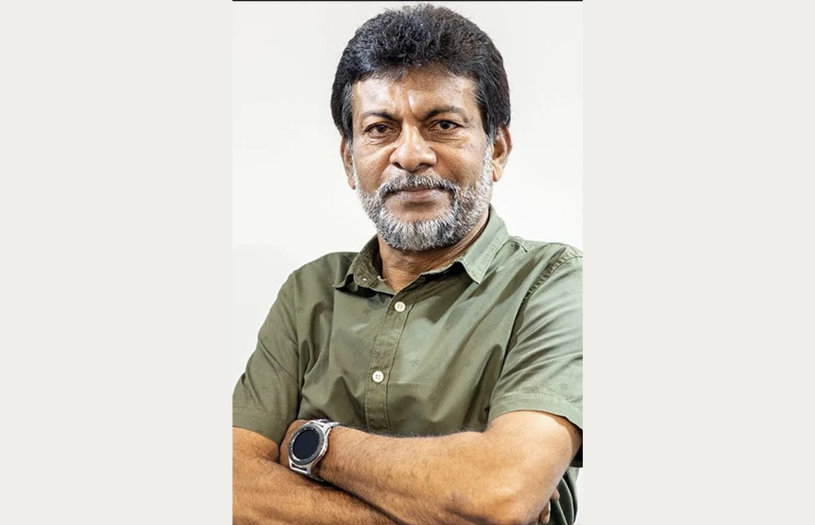 ފިލްމީ ތަރި އަދި ޑައިރެކްޓަރ ނިމާލަށް ސްޓްރޯކެއް ޖެހިގެން އައިސީޔޫގައި