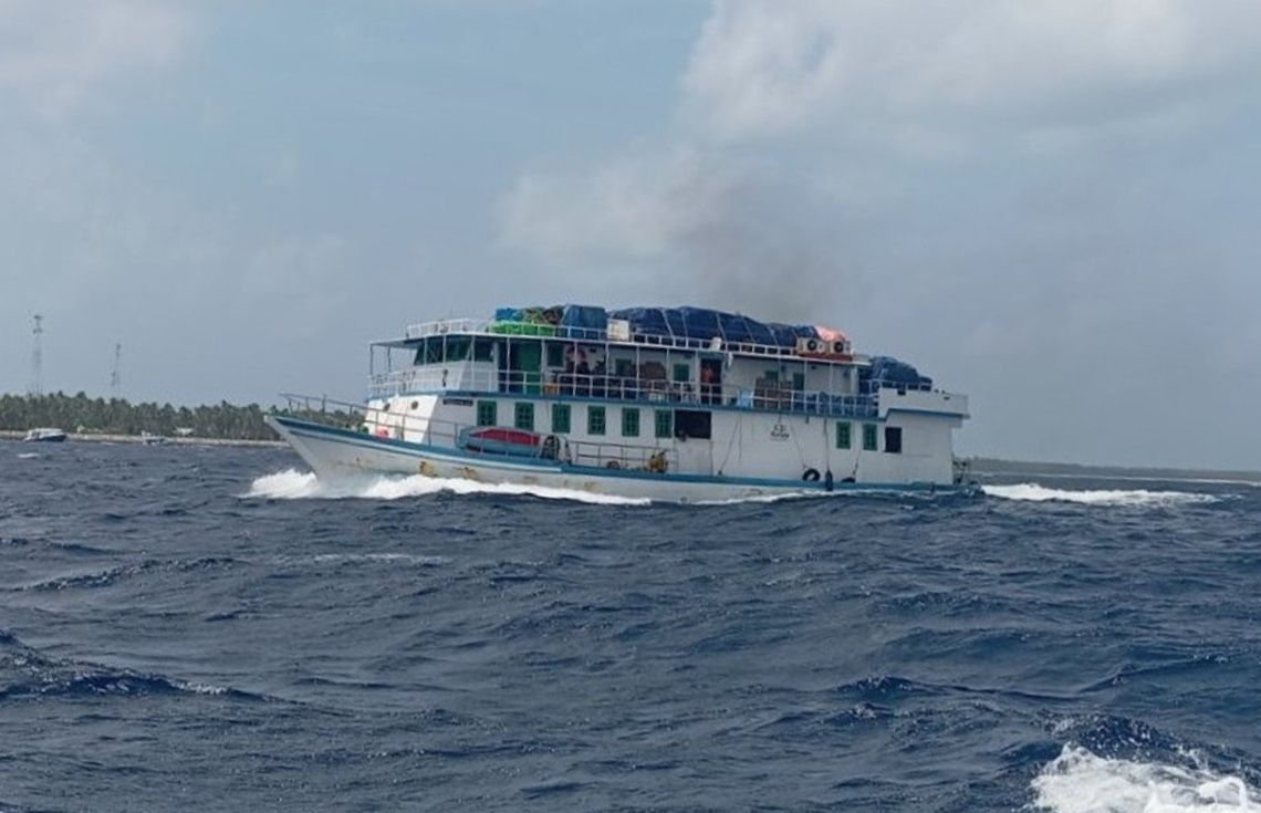 ދިޔަވަމުން ދިޔަ މުދާ އުފުލާ ބޯޓަކަށް އެމްއެންޑީއެފުން އެހީތެރިކަން ފޯރުކޮށްދީފި