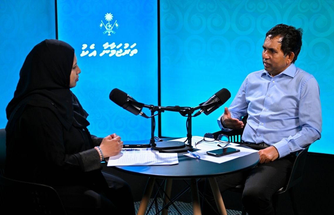 ސަރުކާރުގެ މަސައްކަތްތަކުގެ ތެދު މަޢުލޫމާތު ރައްޔިތުންނަށް ފޯރުކޮށްދިނުމަށް "ތަރުޖަމާނާ އެކު" ޕޮޑްކާސްޓު ފަށައިފި