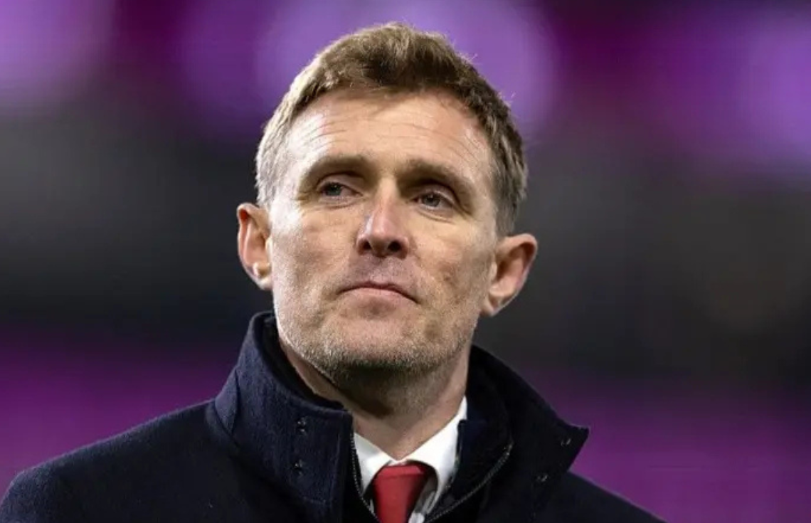 ޔުނައިޓެޑުގެ ވަގުތީ ކޯޗެއްގެ ގޮތުން، އެފްއޭކަޕް މެޗުގައި އެ ޓީމަށް އިރުޝާދު ދޭނީ ފްލެޗާރ