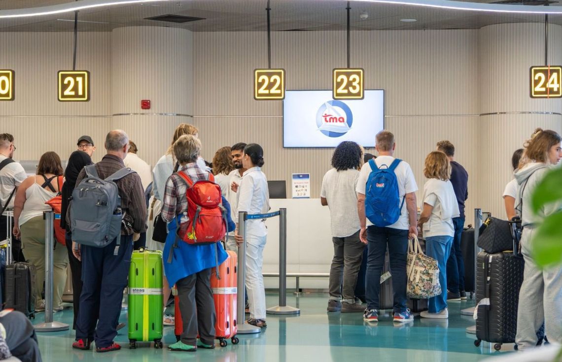 ވީއައިއޭގެ އައު ޓާމިނަލްގެ ސީޕްލޭން ކައުންޓަރުގެ ޚިދުމަތް ފަށައިފި