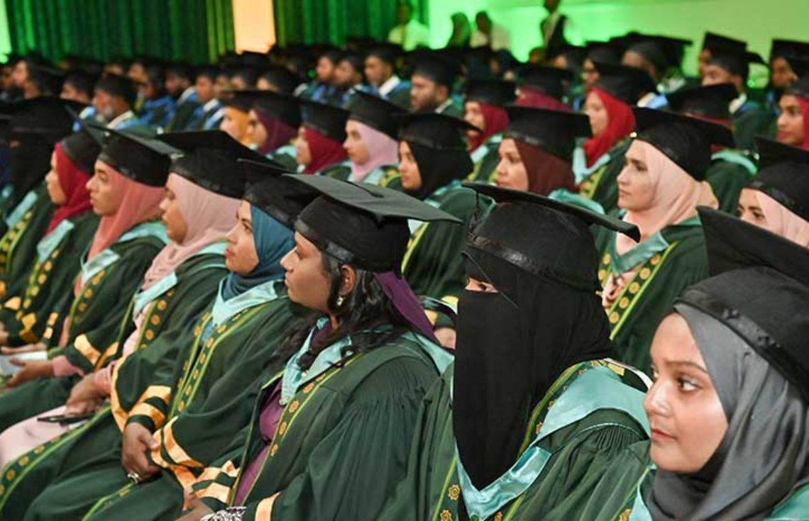 މިދިޔަ އަހަރު ހިލޭ ޑިގްރީ ޕްރޮގްރާމަށް 151 މިލިއަނަށްވުރެ ގިނަ ރުފިޔާ ދޫކުރި: ވުޒާރާ