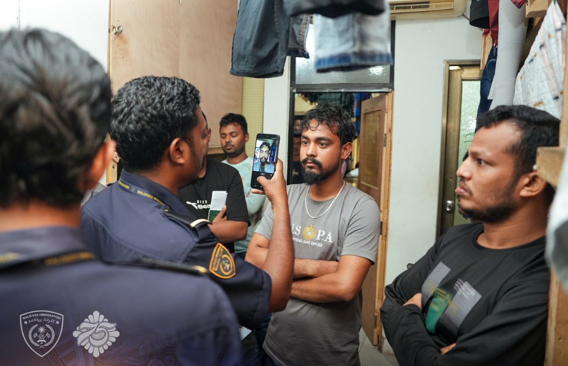 ބިދޭސީންގެ އެކޮމޮޑޭޝަން ބްލޮކެއް ބަލައި ފާސްކޮށް ތިން ބިދޭސީން އަތުލައިގެންފި