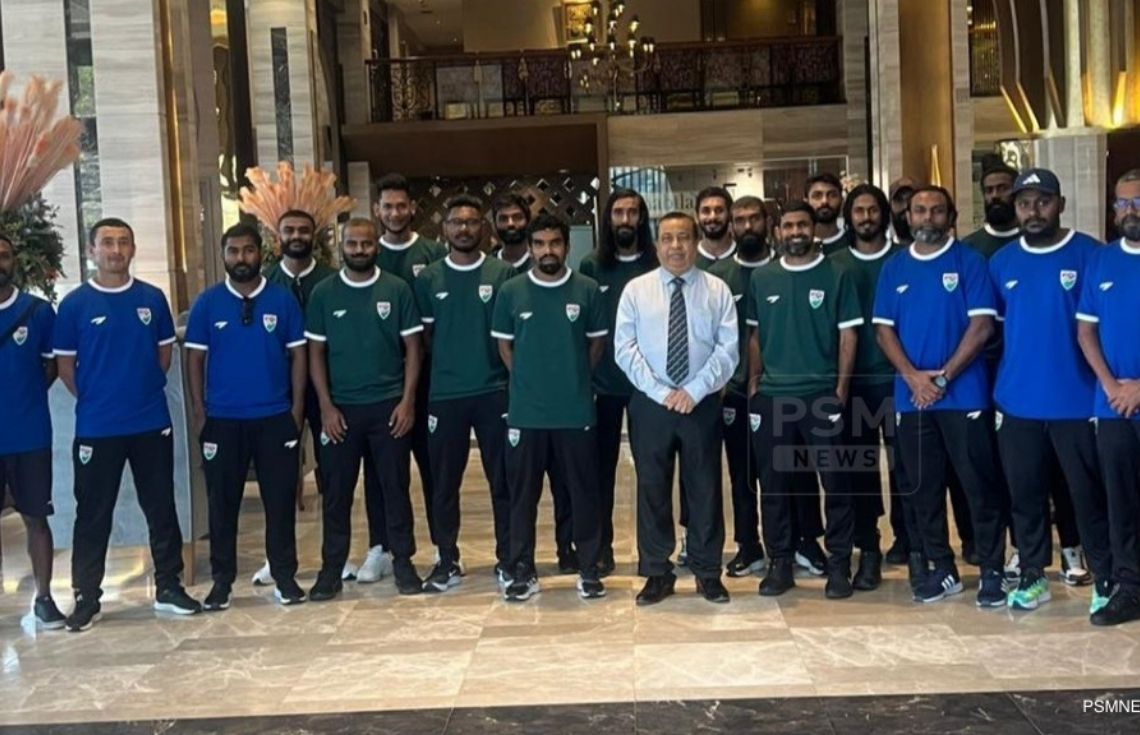 ތައިލެންޑަށް ކަނޑައަޅުއްވާފައި ހުންނަވާ ސަފީރު ފުވާދު، ރާއްޖޭގެ ސާފް ފުޓްސަލް ޗެމްޕިއަންޝިޕްގެ ޓީމާ ބައްދަލުކުރައްވައިފި
