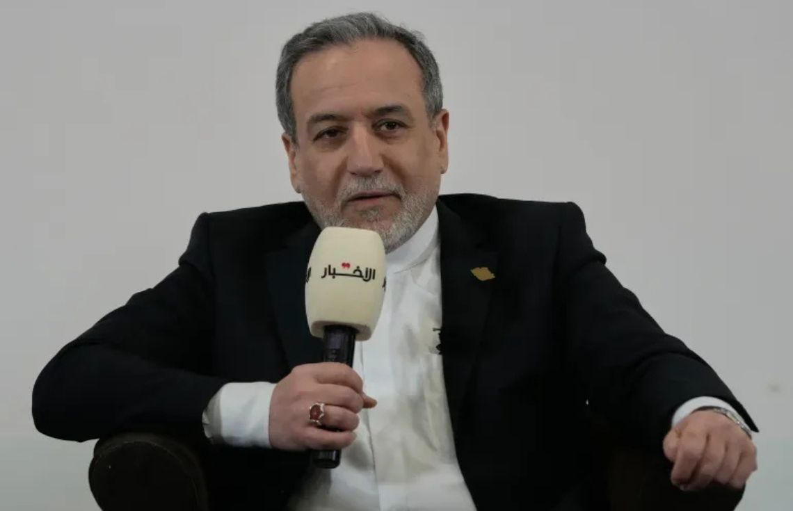 މުޒާހަރާކުރާ މީހުންނަށް މަރުގެ އަދަބު ނުދޭނެ ކަމަށް އީރާނުގެ ފޮރިން މިނިސްޓަރު ވިދާޅުވެއްޖެ