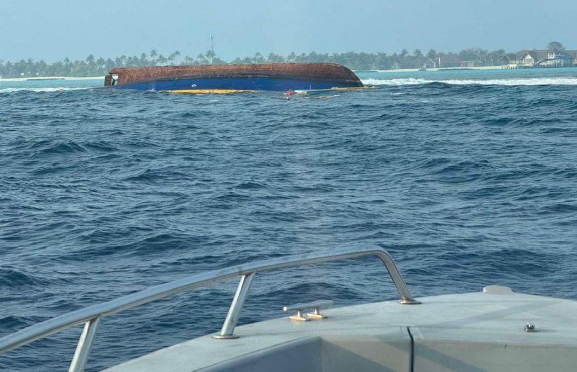 ބަންޑުން ޖަހާލި ބޯޓުން ގެއްލިގެން ހޯދަނީ ދިވެއްސަކާއި ބިދޭސީއެއް