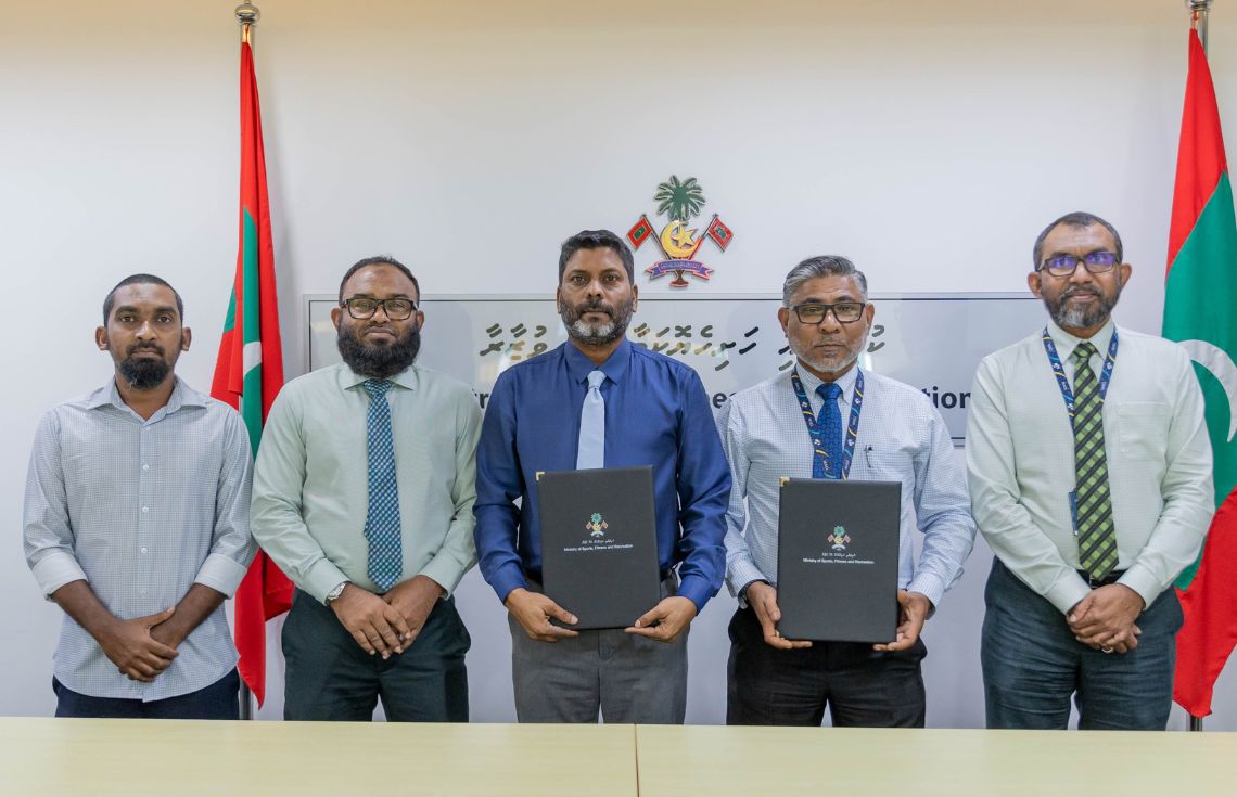 ހުޅުމާލެ އެކެއް، ދޭއް އަދި ވިލިމާލޭގައި ސްޕޯޓްސް ކޮމްޕްލެކްސްއެއް ގާއިމްކުރުމަށް ސޮއިކޮށްފި