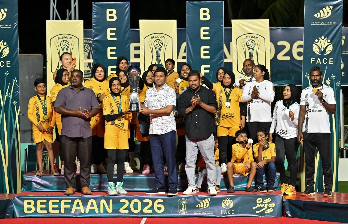 ފިޔޯރީގައި ކުރިއަށްދާ ''ބީފާން 2026'' ވޮލީ ބޯޅަ މުބާރާތް ނިންމުމުގެ ރަސްމިއްޔާތު ރައީސުލްޖުމްހޫރިއްޔާގެ ނައިބު ޝަރަފުވެރިކޮށްދެއްވައިފި