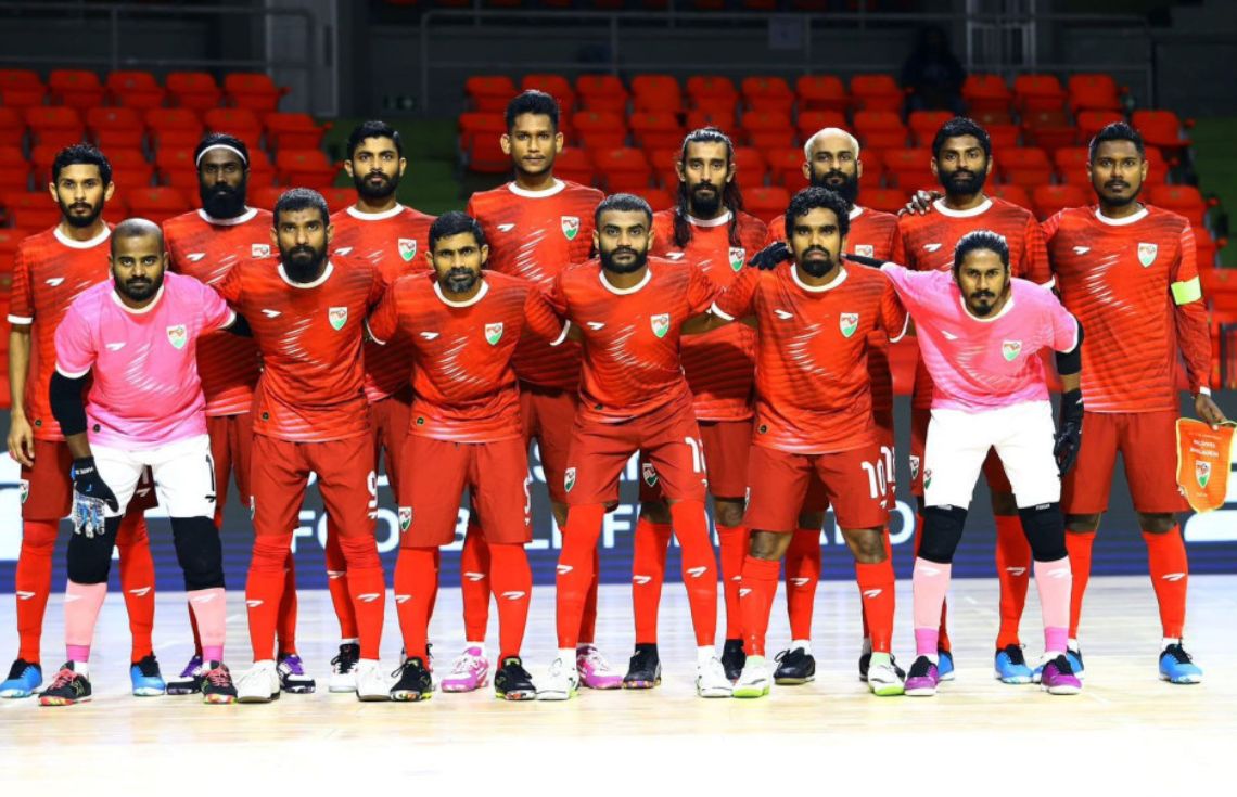 ތާރީޚީ ކާމިޔާބީއެއް, ބޫޓާން ބަލިކޮށް ރާއްޖެއިން ސާފް ފުޓްސަލް ޗެމްޕިއަންޝިޕްގެ ތަށި އުފުލާލައިފި