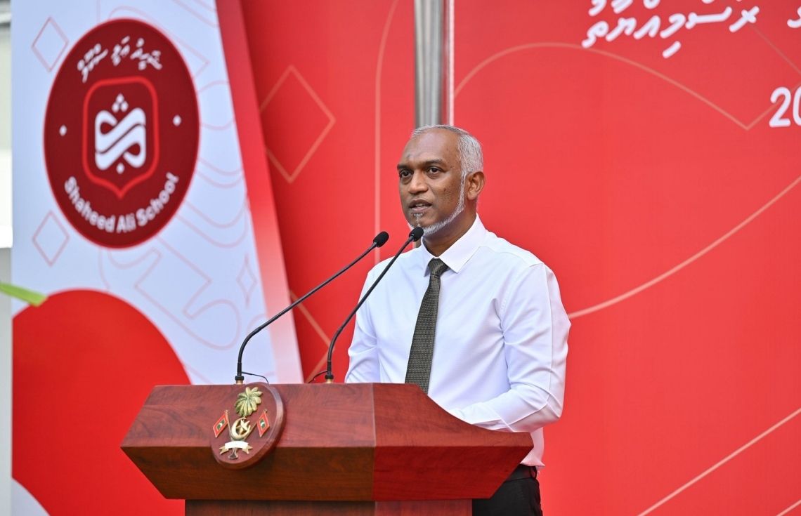 ފަތިސް ނަމާދަށް ގަޑިއަށް ހޭލައި، ދަރިވަރުން ފަތިސް ނަމާދުކޮށްގެން ދުވަސް ފެށުމަށް އަޒުމު ކަނޑައެޅުމަށް ރައީސް އިލްތިމާސްކުރައްވައިފި