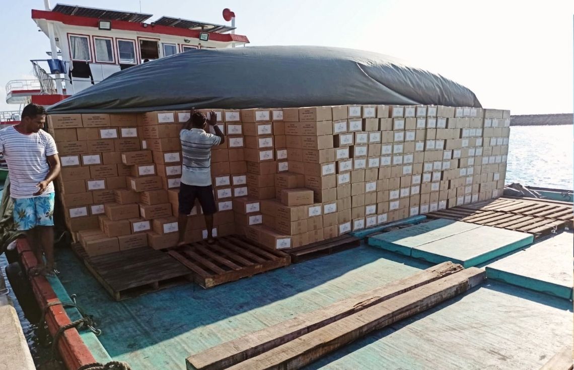 ރޯދަ ހަދިޔާގެ ގޮތުގައި ދޭ މަސްދަޅު ކޭސްތައް އަތޮޅު ތެރޭގެ ރަށްތަކަށް ފޮނުވަން ފަށައިފި