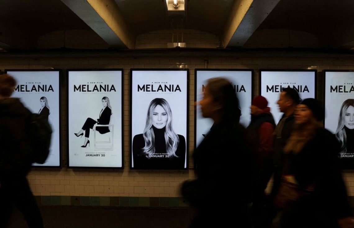 މެލަނިއާ ޓްރަމްޕްގެ ދިރިއުޅުމުގެ މައްޗަށް ތައްޔާރުކުރި ފިލްމުގެ ޚާއްޞަ ދައްކާލުމެއް ވައިޓް ހައުސްގައި ބާއްވަނީ