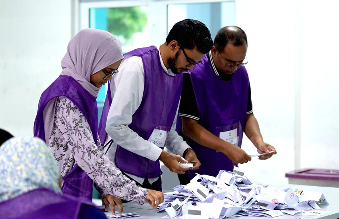 އިންތިޚާބަށް ކުރިމަތިލާ ފަރާތްތަކަށް ލުޔެއް، ފޯމު ހުށަހަޅާ ވަގުތު އިލެކްޝަންސް ކޮމިޝަނުން އިތުރުކޮށްފި