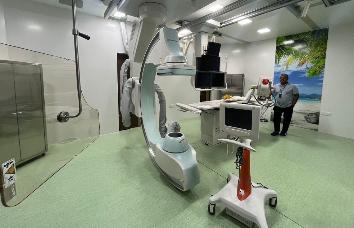 ސަތޭކަ އިންސައްތަ ދިވެހި ޓީމަކާއެކު އައްޑޫ އިކުއެޓޯރިއަލް ހޮސްޕިޓަލުގައި ކެތު ލެބުގެ ޚިދުމަތް ފަށައިފި