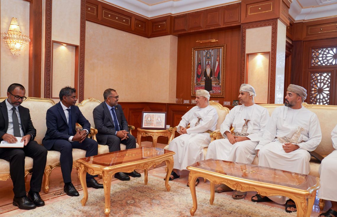 ވިޔަފާރިއާއި ހަކަތައިގެ ދާއިރާއިން ގުޅުން ބަދަހިކުރުމަށް ވަޒީރު ޒަމީރު އޮމާންގެ މާލީ ވަޒީރާ ބައްދަލުކުރައްވައިފި