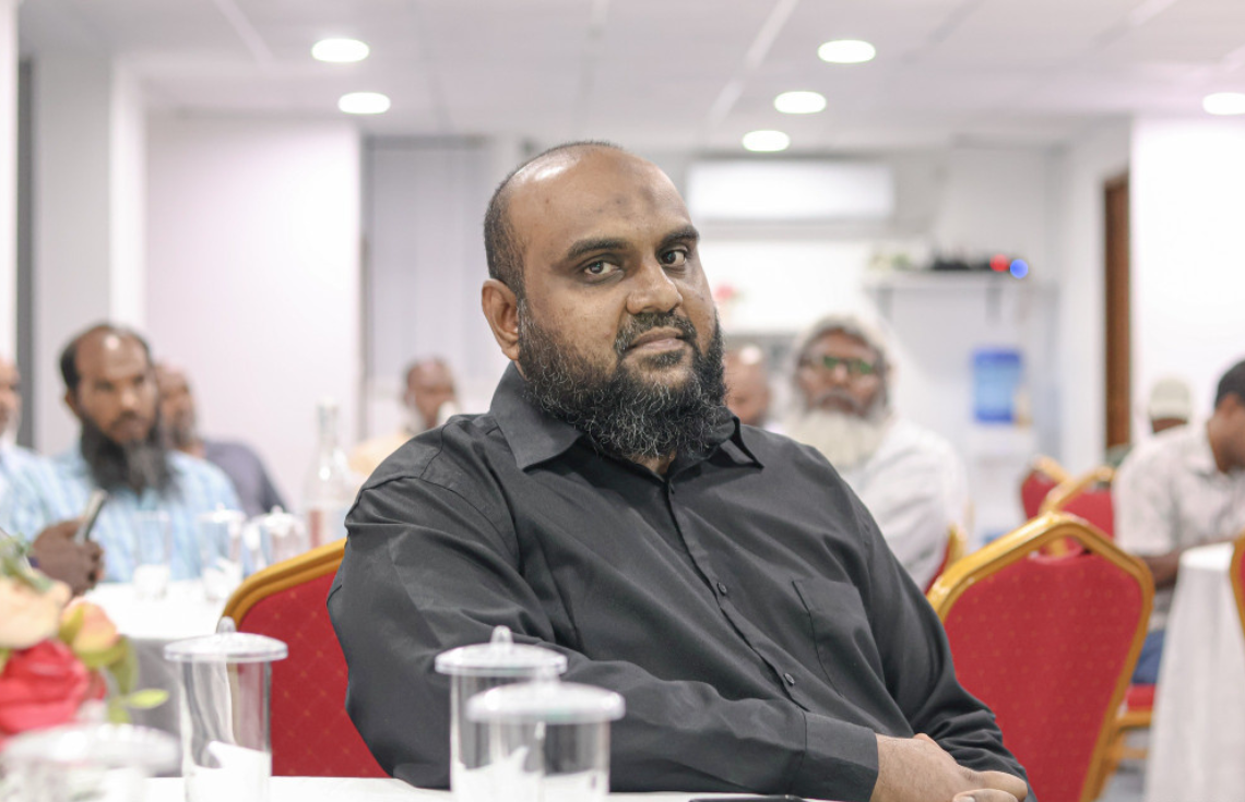 ތުހުމަތުތަކާއެކު ކުރިޔަށް ދިޔަ އަދާލަތު ޕާޓީގެ އިންތިޚާބުގައި ރައީސަކަށް ޝިފާން އިންތިޚާބުކޮށްފި