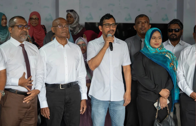 ސަރުކާރު ޖަވާބުދާރީ ކުރުވުމުގެ ނަމުގައި އިދިކޮޅުން އުޅެނީ މަޝްރޫޢުތައް ހުއްޓުވަން: ފަލާޙް