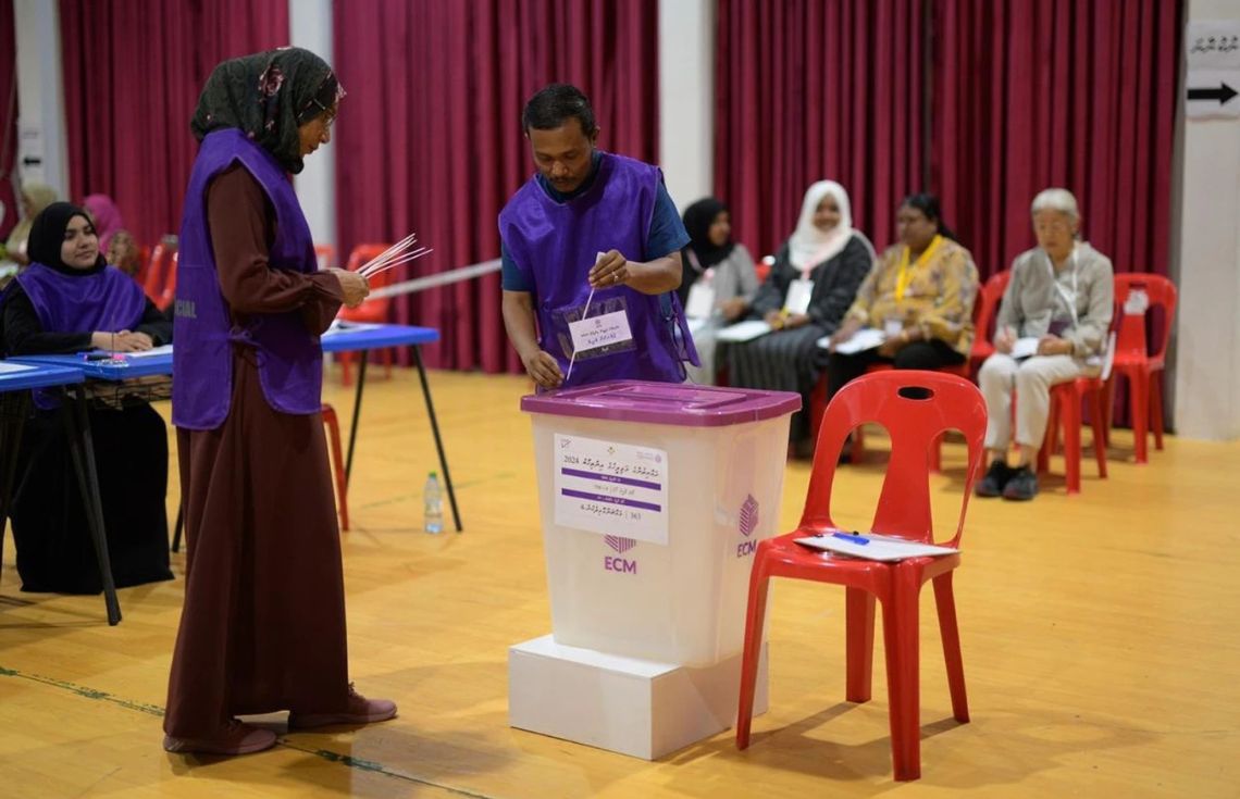 ކައުންސިލް އިންތިޚާބުގެ އޮފިޝަލަކަށް ވާން އެދޭނެމަ މާޗް 22ގެ ކުރިން ހުށައެޅުމަށް އީސީ އިން އެދިއްޖެ