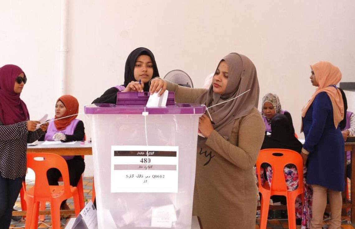 ލޯކަލް ކައުންސިލް އިންތިޚާބުގައި ވޯޓުލާތަން ބަދަލުކުރަން އެދޭ ފަރާތްތަކަށް އެ ފުރުސަތު ހުޅުވާލައިފި