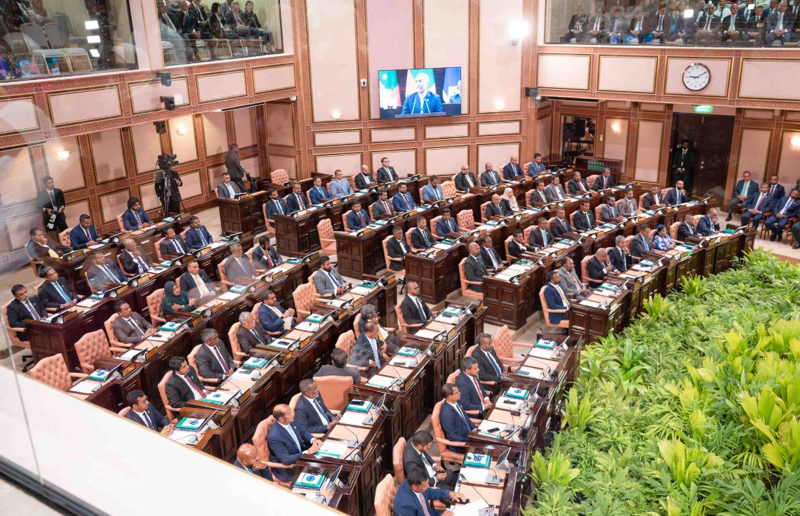 އިލެކްޝަންސް ކޮމިޝަންގެ މެންބަރުކަމަށް ރިފްއަތު އައްޔަންކުރަން މަޖިލީހަށް ހުށަހަޅައިފި