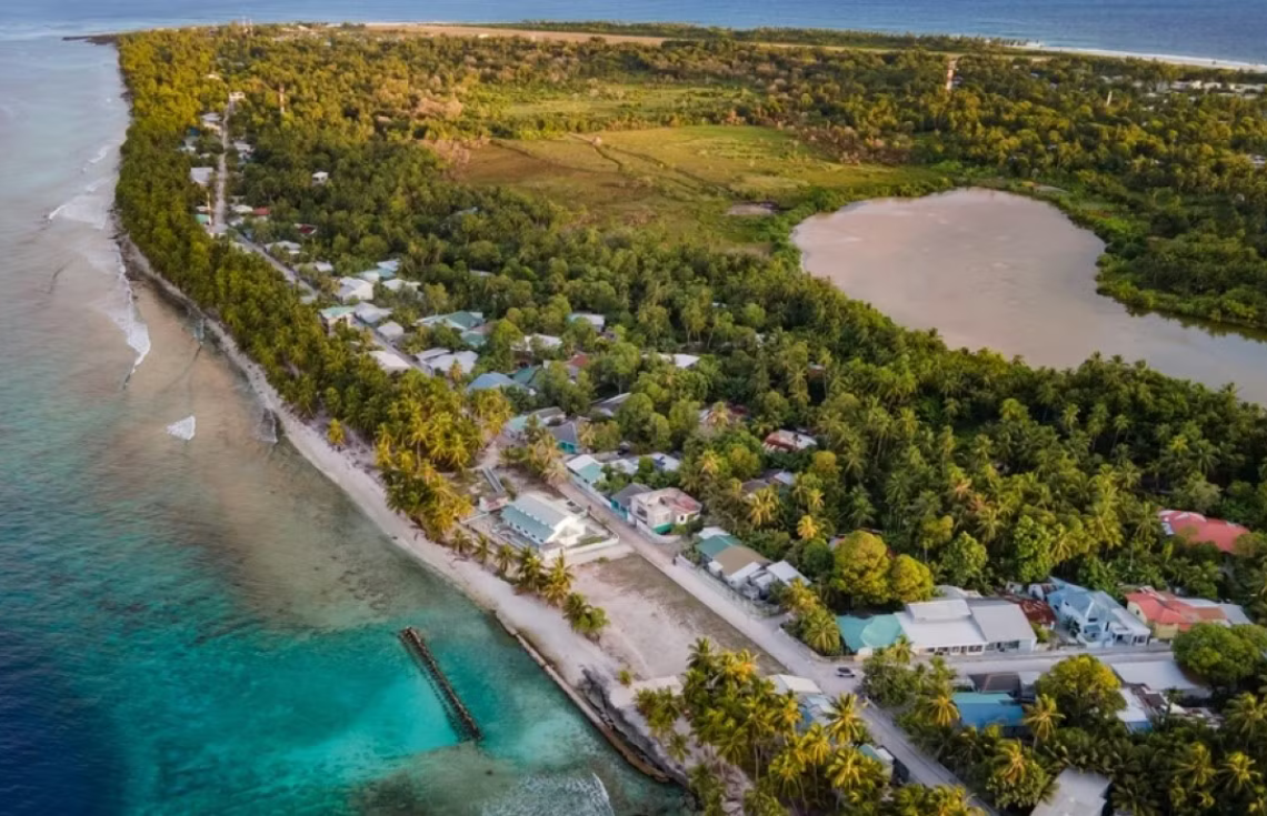 ރޯދައިގެ ކުރިން ފުވައްމުލަކުގައި އިތުރު އިންޖީނެއް އިންސްޓޯލް ކުރުމަށް މަސައްކަތް ފަށައިފި