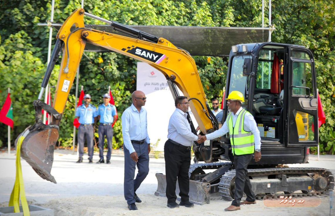 ހއ. ފިއްލަދޫގެ މަގުތައް ޒަމާނީ ފެންވަރަށް ތަރައްޤީކުރުމުގެ އަމަލީ މަސައްކަތް ރަސްމީކޮށް ފަށައިފި