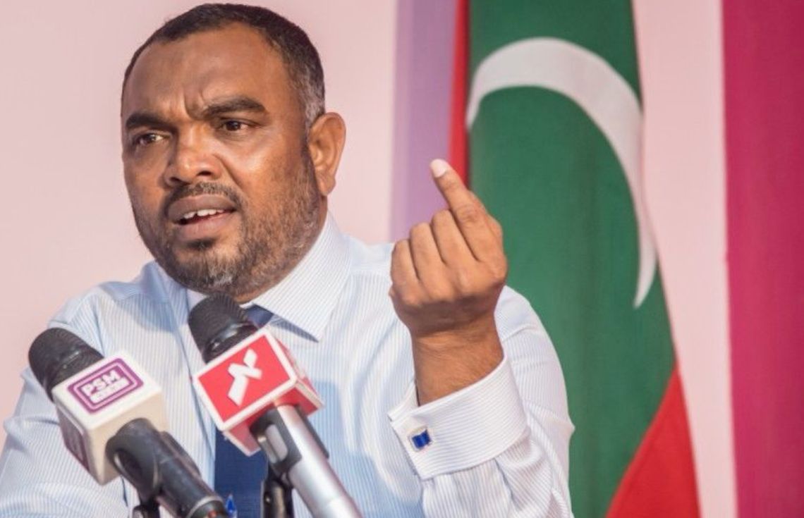 ވަކި ބޭފުޅެއްގެ ދަރިއަކަށްވީތީ އެވޯޑަކަށް ނޮމިނޭޓްވުމަކީ ކުށެއްތޯ؟  ޢަލީ ޢާރިފް